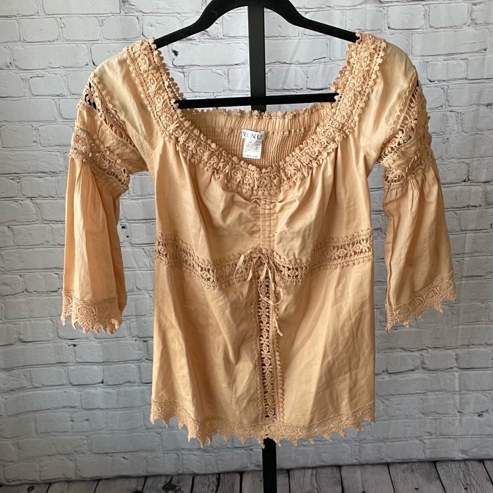Venus Tie Front Off Shoulder Lace Peach Blouse Size Small